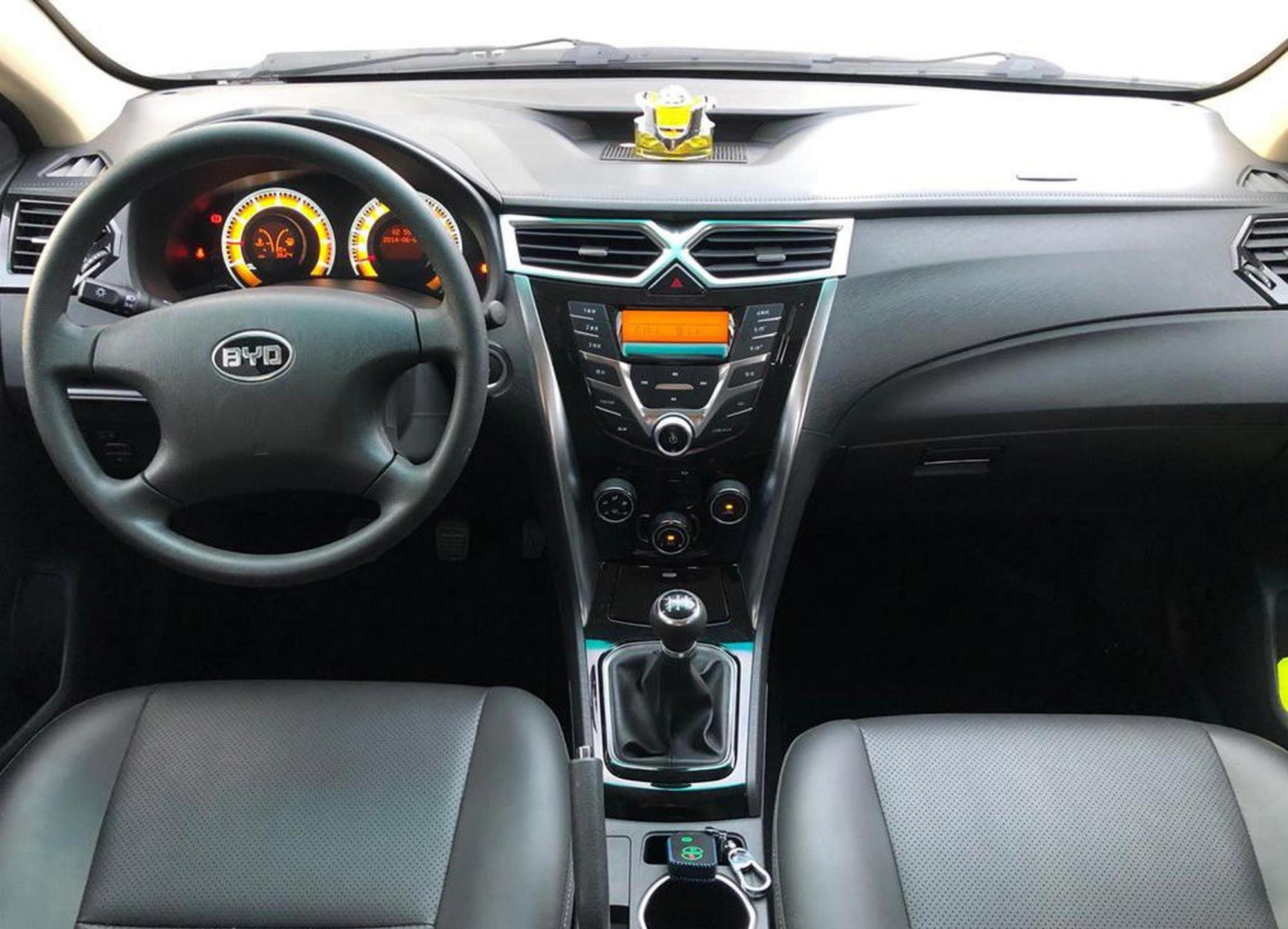 比亚迪f3手动挡深度评测,老款比亚迪f3提车作业