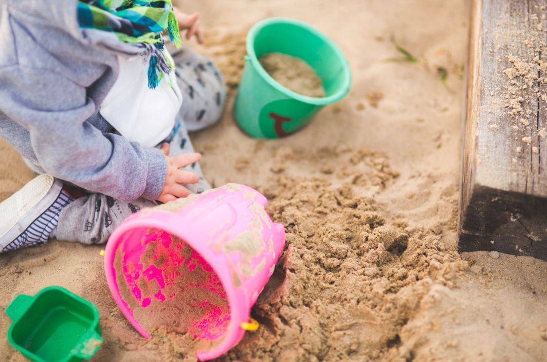 孩子有自残倾向的心理疏导,7岁小孩出现自残现象是什么原因