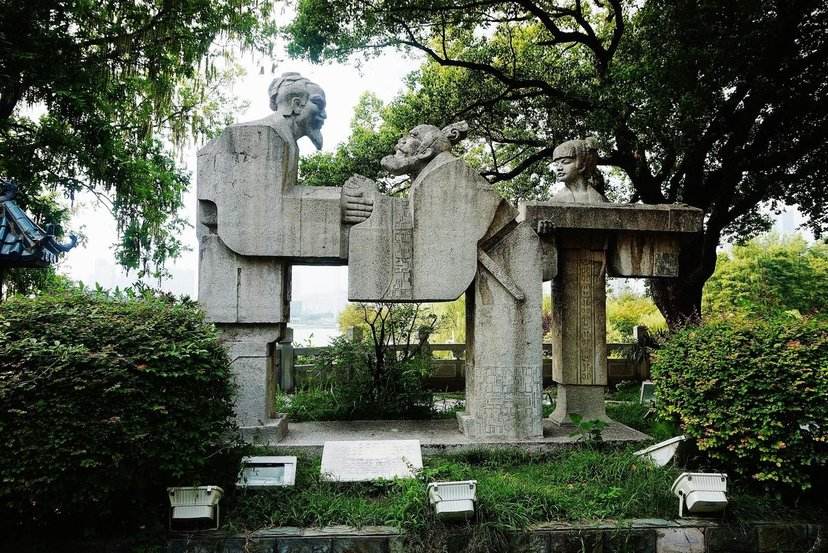 中国最完美的省会城市,我国最特殊的省会城市