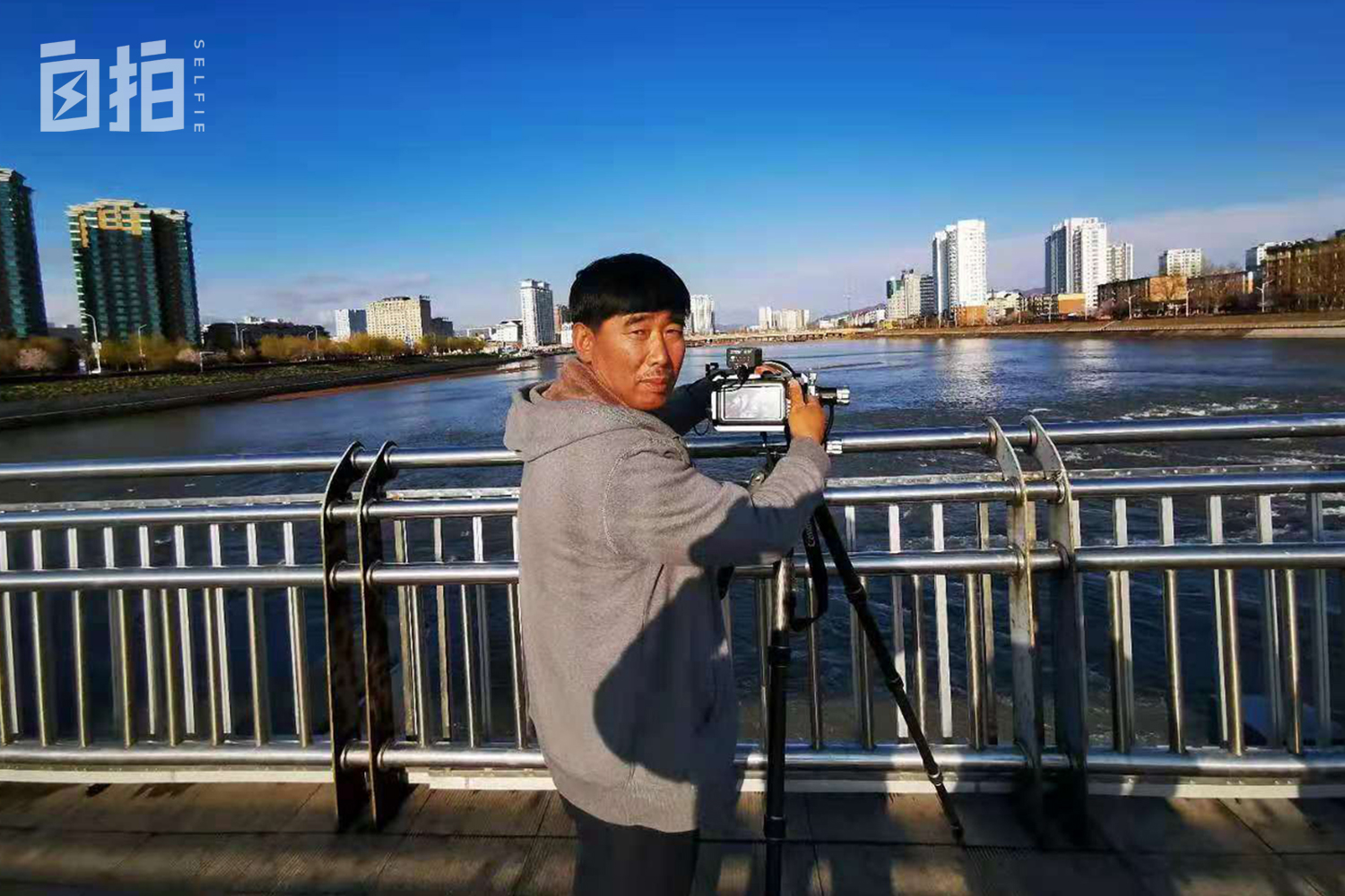 我，东北开过砖厂，巴黎刷过盘子，58岁再转型，从厨师变成摄影师