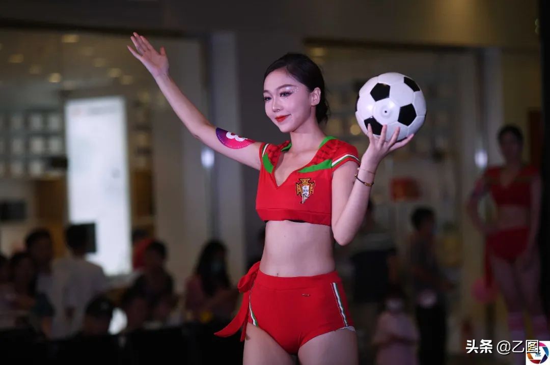 欧洲杯足球小姐姐,2016欧洲杯模特