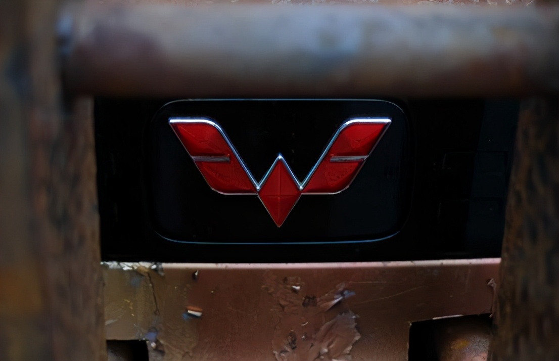 BALANCE参加“寻找五菱潮装人”打造废土风格“末日板牙”