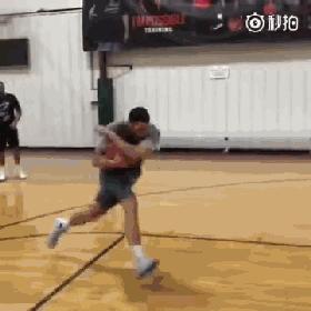 突破一步上篮教学,一突破球就被断