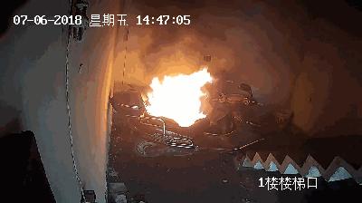 绿源电动车电池爆炸预兆,绿源电动车锂电池自燃怎么办