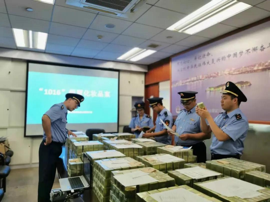 监管食品药品安全的四个最严是指,食药领域三个最严规定