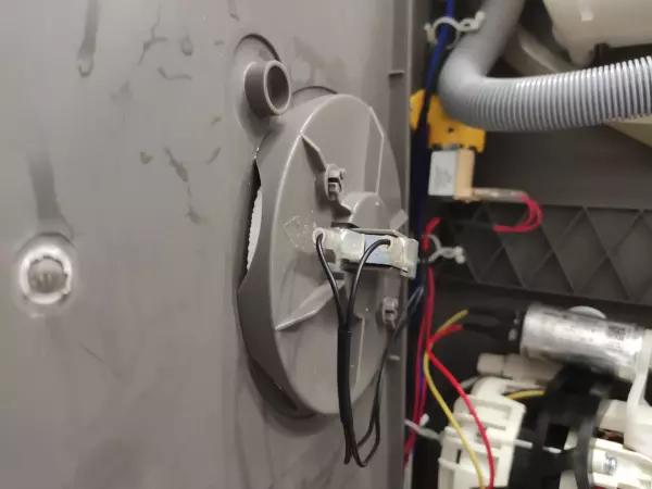 怎样快速消除洗碗机漏水故障码,全自动洗碗机裂口漏水怎么修