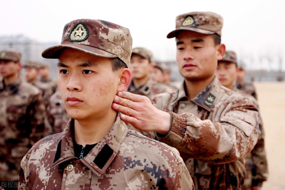 炮兵当兵的条件,当兵在炮兵连留队机会多吗