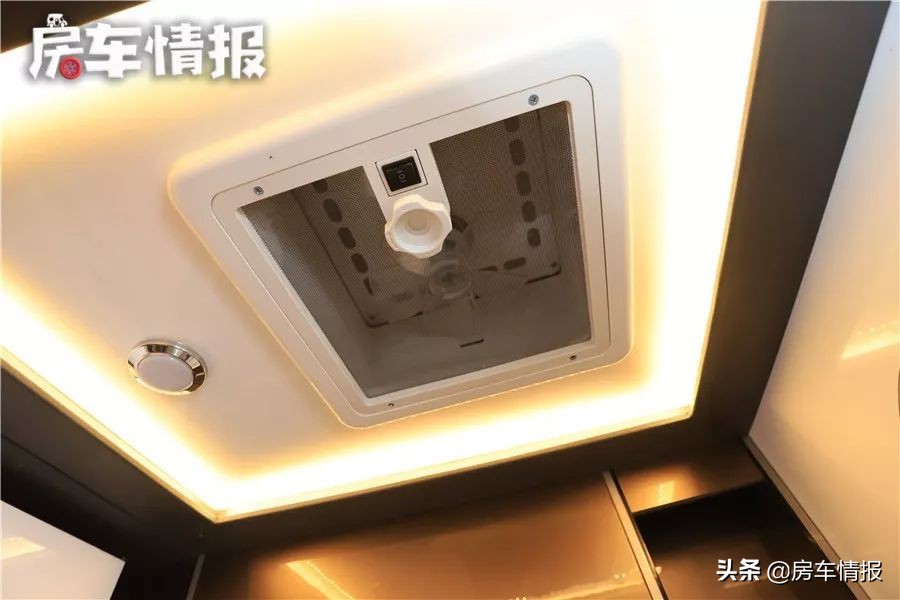 升降大床房车,可升降空间房车