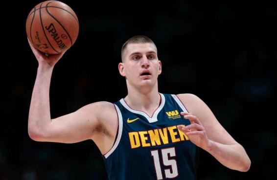 最新mvp榜恩比德反超约基奇登顶,恩比德对位约基奇全场