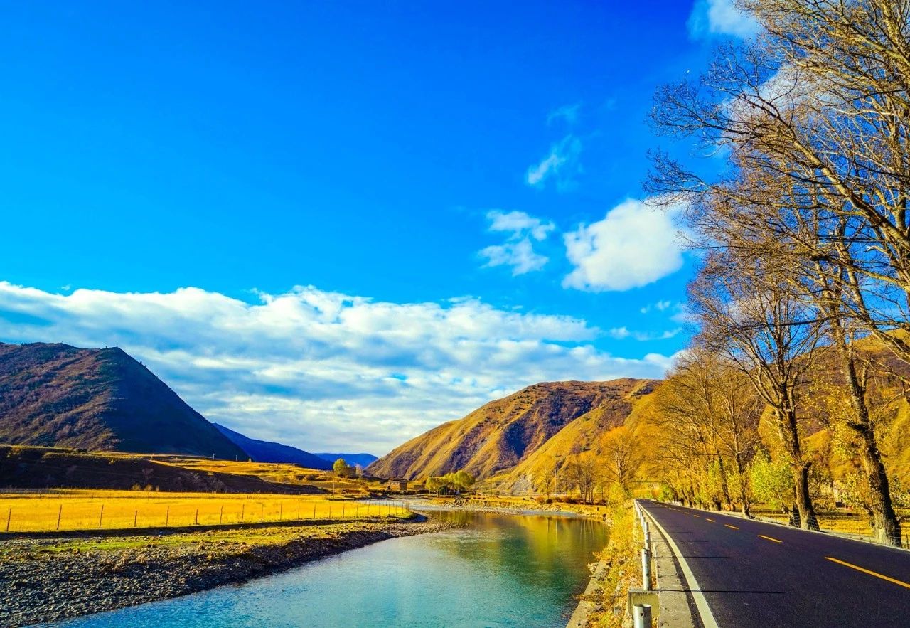 川西到底有什么魔力吸引着,川西为啥旅游资源多