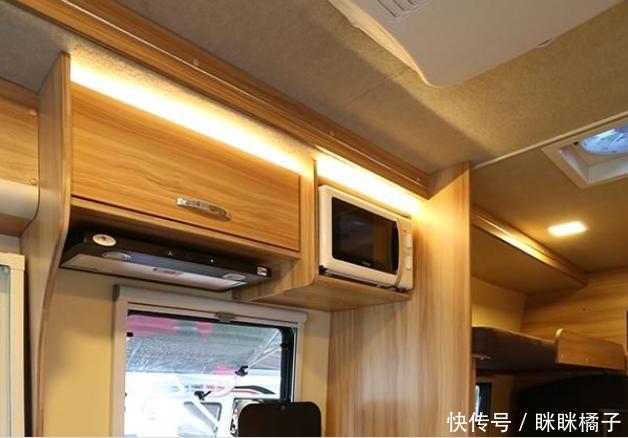 宇通5.99米自动挡中巴房车,看上去和普通车一样的房车