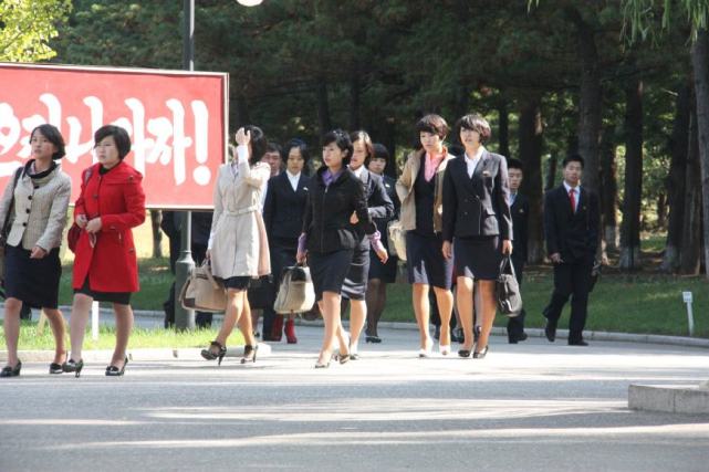 朝鲜女孩和朝鲜族女孩的区别,韩国跟朝鲜对比哪个更厉害