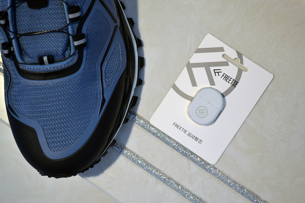 带鞋带旋钮系统的跑鞋,旋钮系鞋带跑鞋推荐