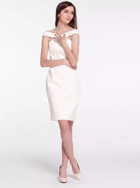 白天穿的晚礼服怎么选,晚礼服怎么选尺码