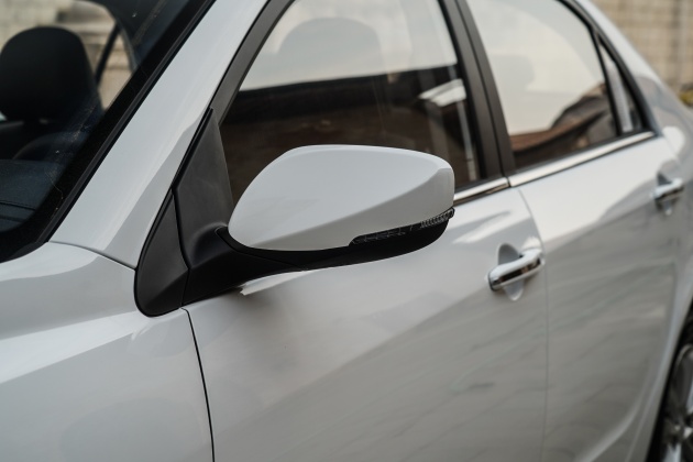 酷威熏黑车标,吉利远景18款车头