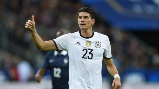 442阵型解析,442阵型进攻时变433阵型