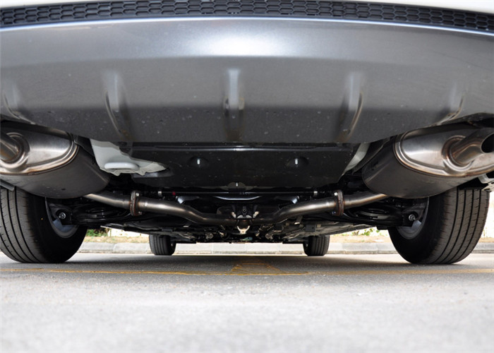 日产新天籁2.0L后排空间,日产新天籁后排