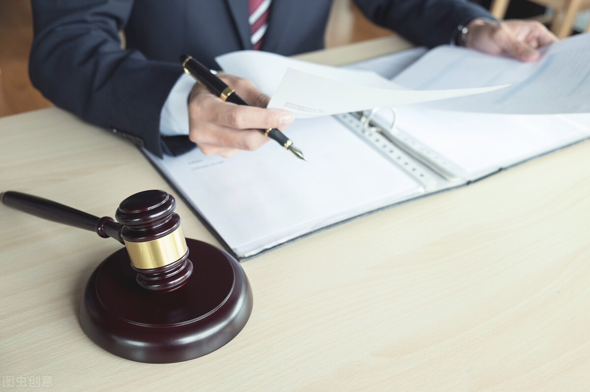 应聘兼职模特被骗了一千元怎么办,兼职模特骗局签了合同可以报警吗