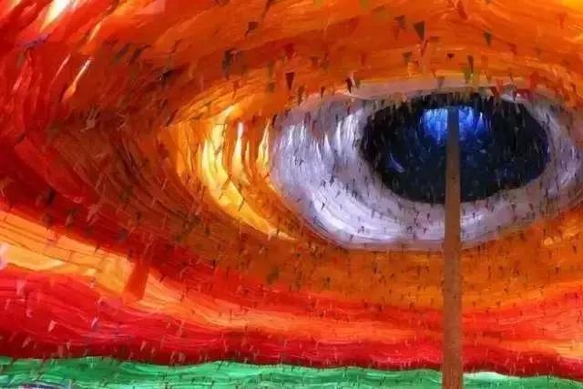 在*藏西**随处可见的符号究竟有什么意思？