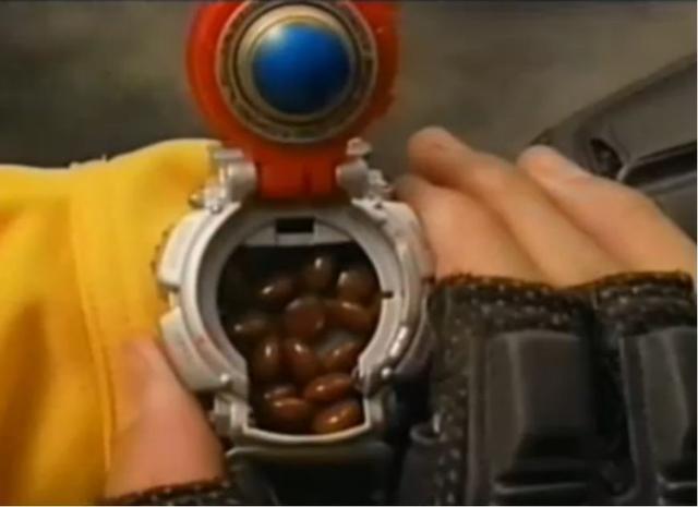 盘点五个奥特曼的奇葩变身器,最奇葩的奥特曼变身器