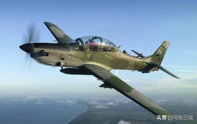 巴西运输机kc-390,巴西kc390运输机和运20