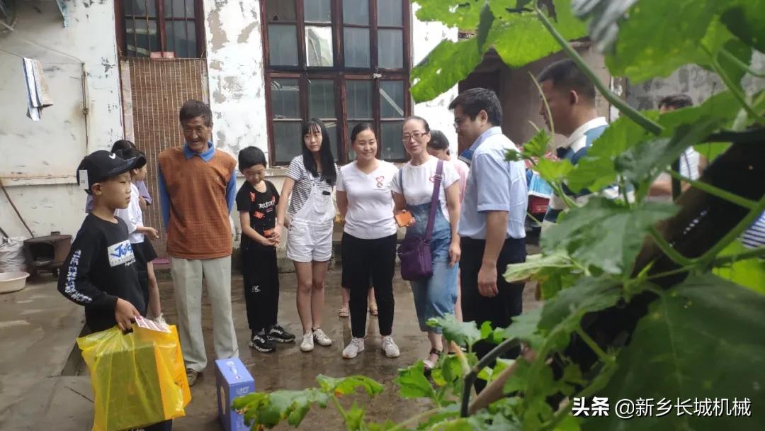 小朋友爱心公益暖人心,关爱孩子奉献爱心的公益活动简介