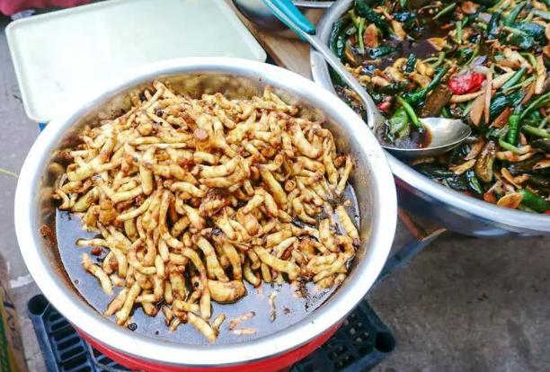 70岁老人卖泡菜,七十岁大爷卖酸菜