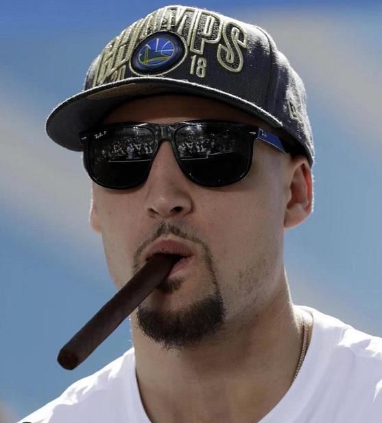 科比乔丹精彩视频集锦图片,科比乔丹眼神杀气同框