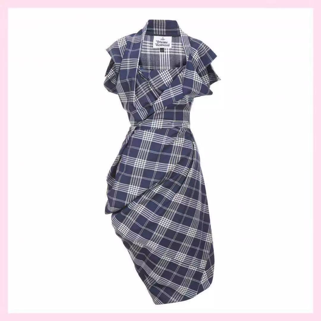 刘仁娜触及真心穿搭照,触及真心刘仁娜第一次去律所出场