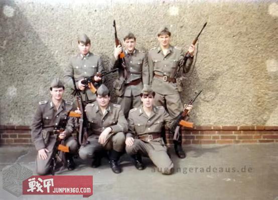 不只是仪仗！——东柏林的卫兵们