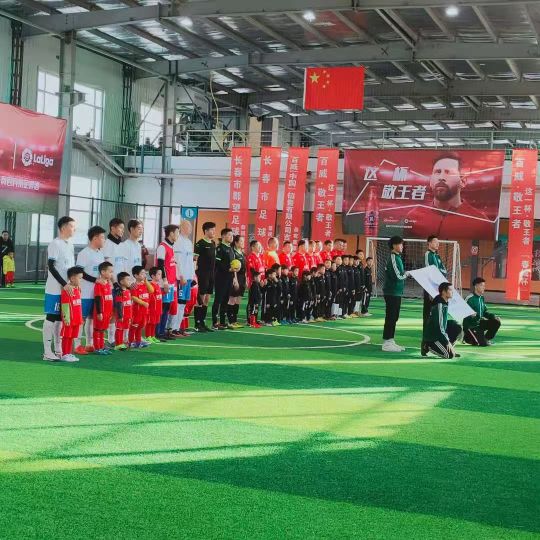 开整了,屋里踢,叮当的地点老二道河子区,没有坦克的兵工场