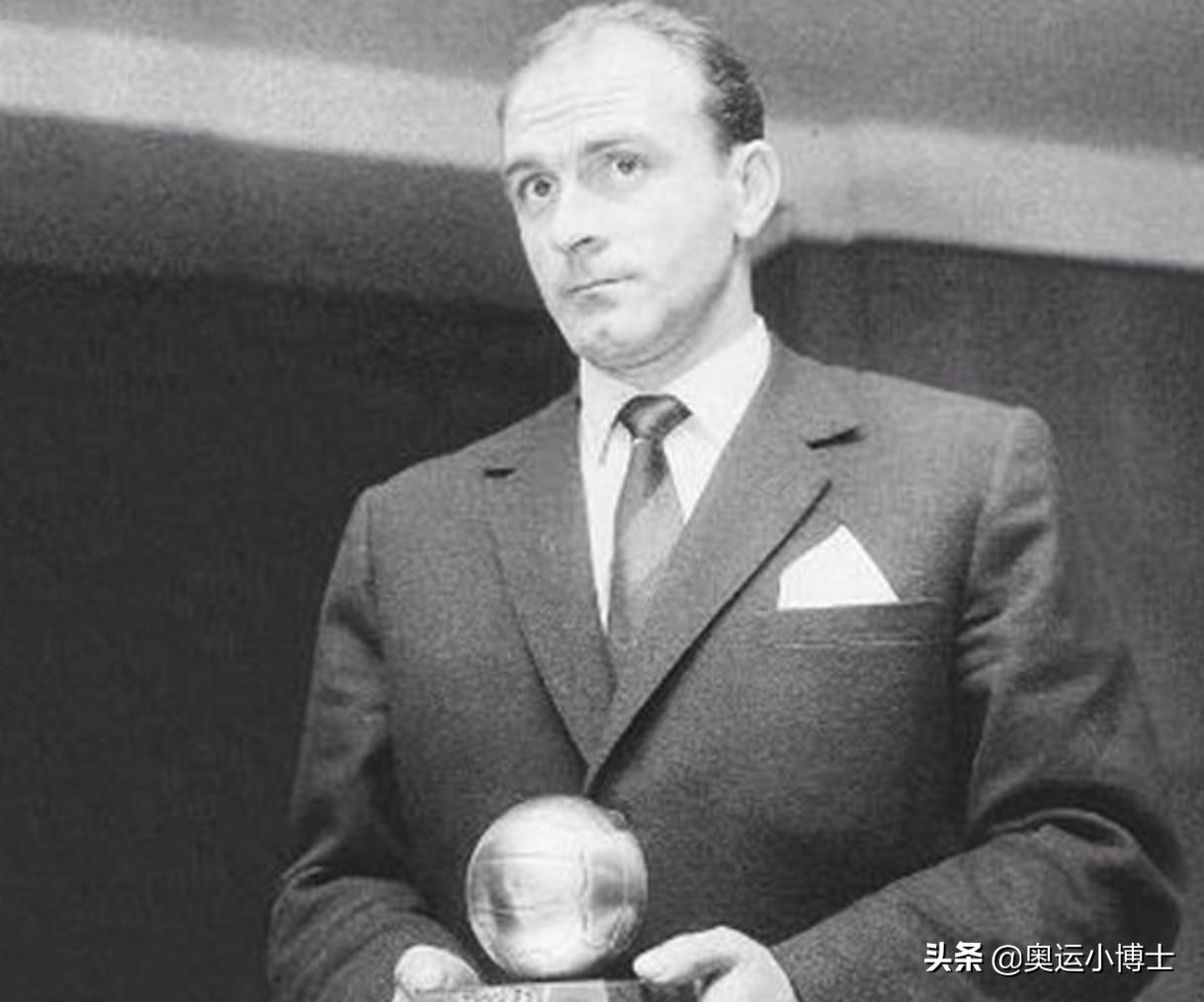 2002年金球奖得主罗纳尔多,足坛历史最伟大球星迪斯蒂法诺