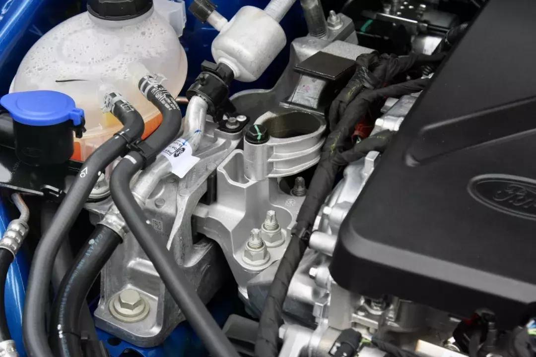 舒适性好一点的福克斯,舒适加性能的车