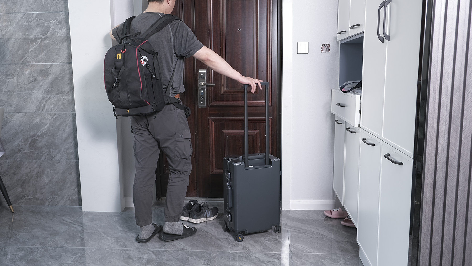 小米90分行李箱对比地平线8号,地平线8号行李箱20寸和24寸怎么选