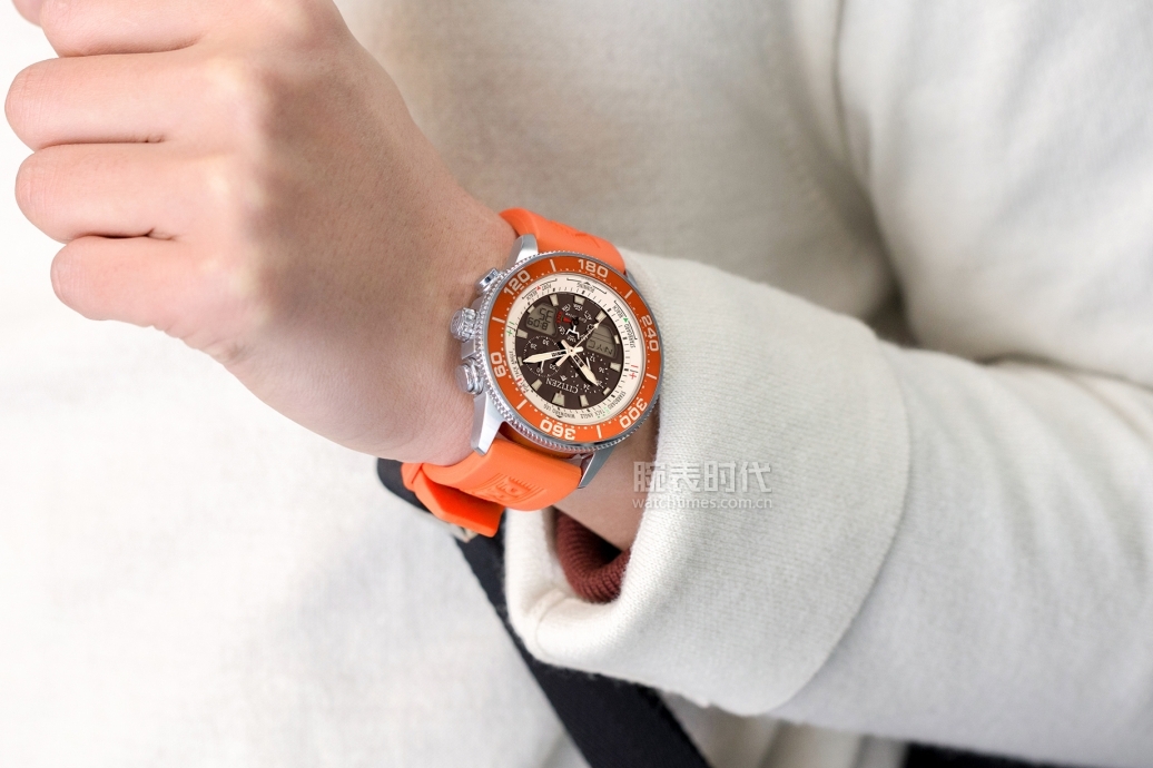 西铁城腕表老款版,两千左右的西铁城光动能腕表