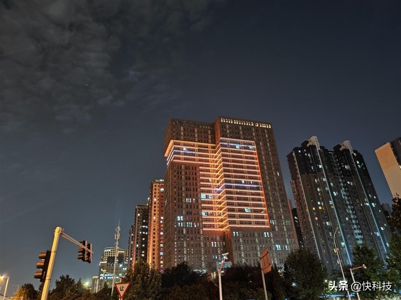 一加9rt是高端直屏手机吗,一加9高端机安卓机皇