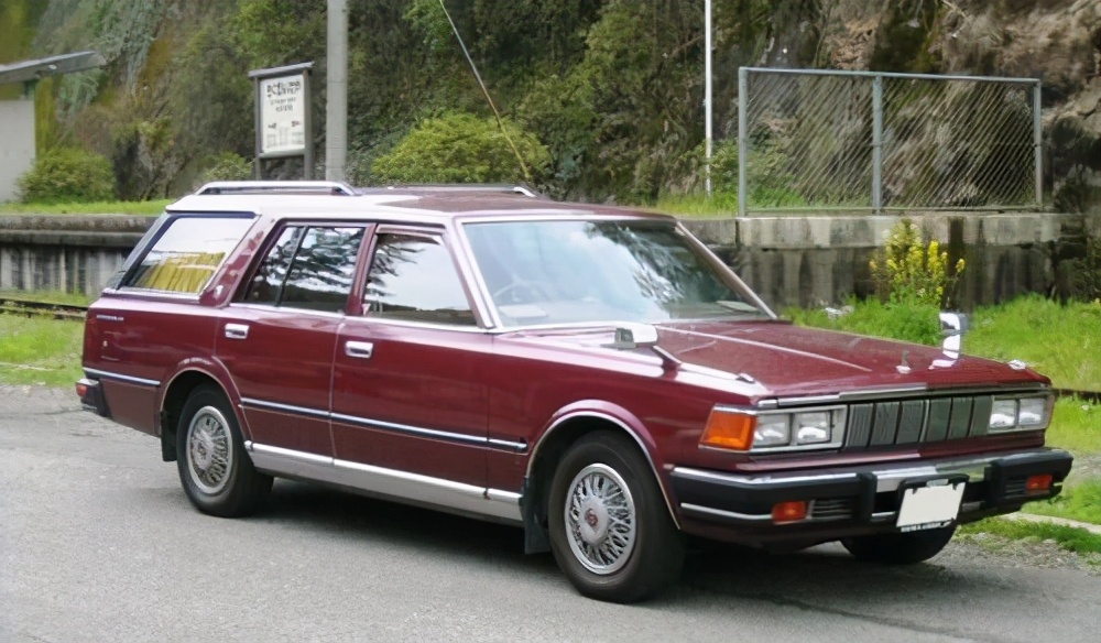 2017款日产天籁公爵vip尊领版2.5,经典车断代史之日产公爵