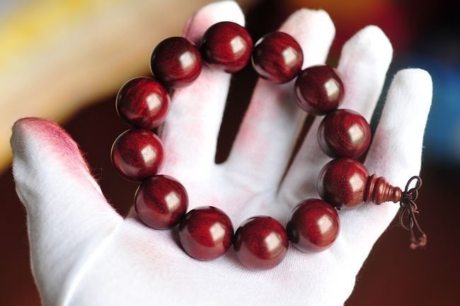 真正的小叶紫檀会掉色吗,正宗小叶紫檀会掉色吗