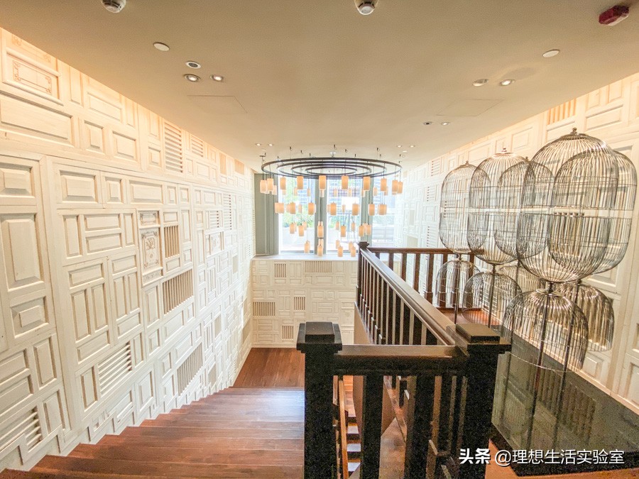 住在广州瑰丽酒店看外面风景,广州瑰丽酒店看到整个广州夜景