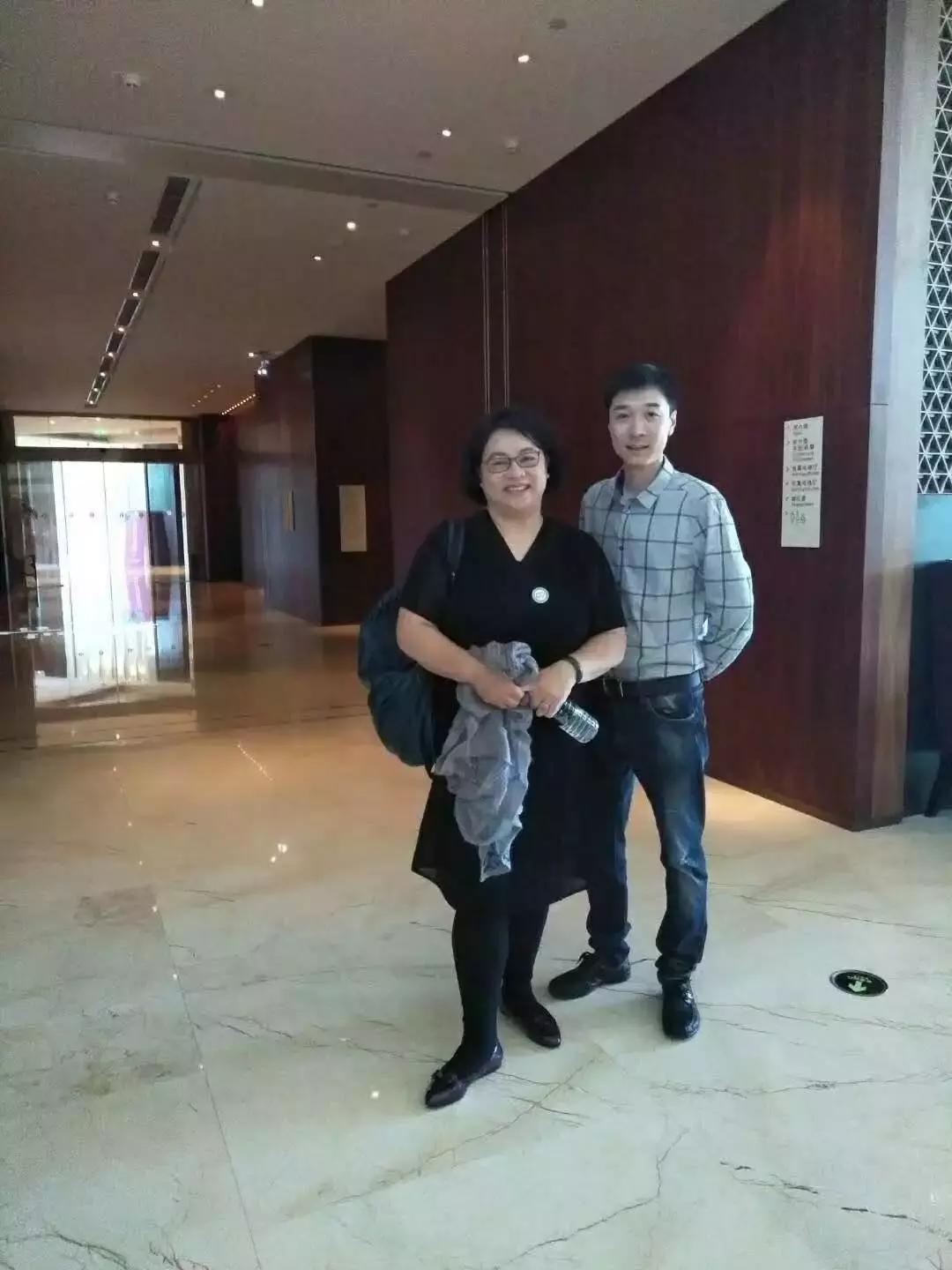 看病的时候发现医生正在查百度,看病前查百度