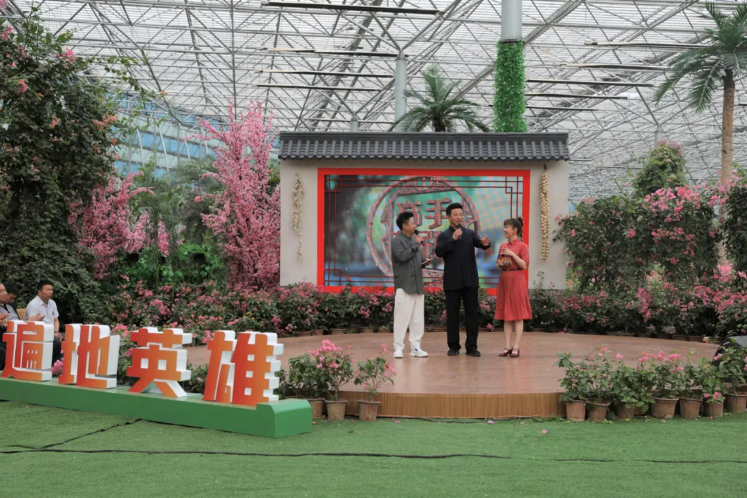 高手在民间11|闫学晶脚下的台球，竟被小伙悄悄“偷梁换柱”