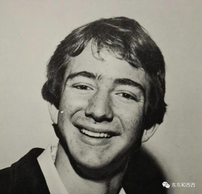 赌王何鸿燊的帅气照片,赌王何鸿燊年轻照帅