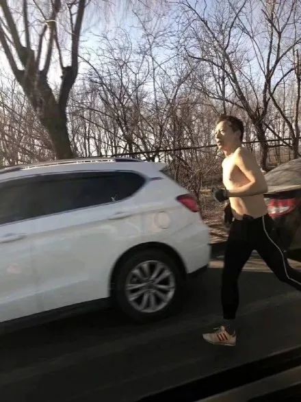 互联网富豪，血雨腥风50年：欲望、财富、杀戮、传奇……