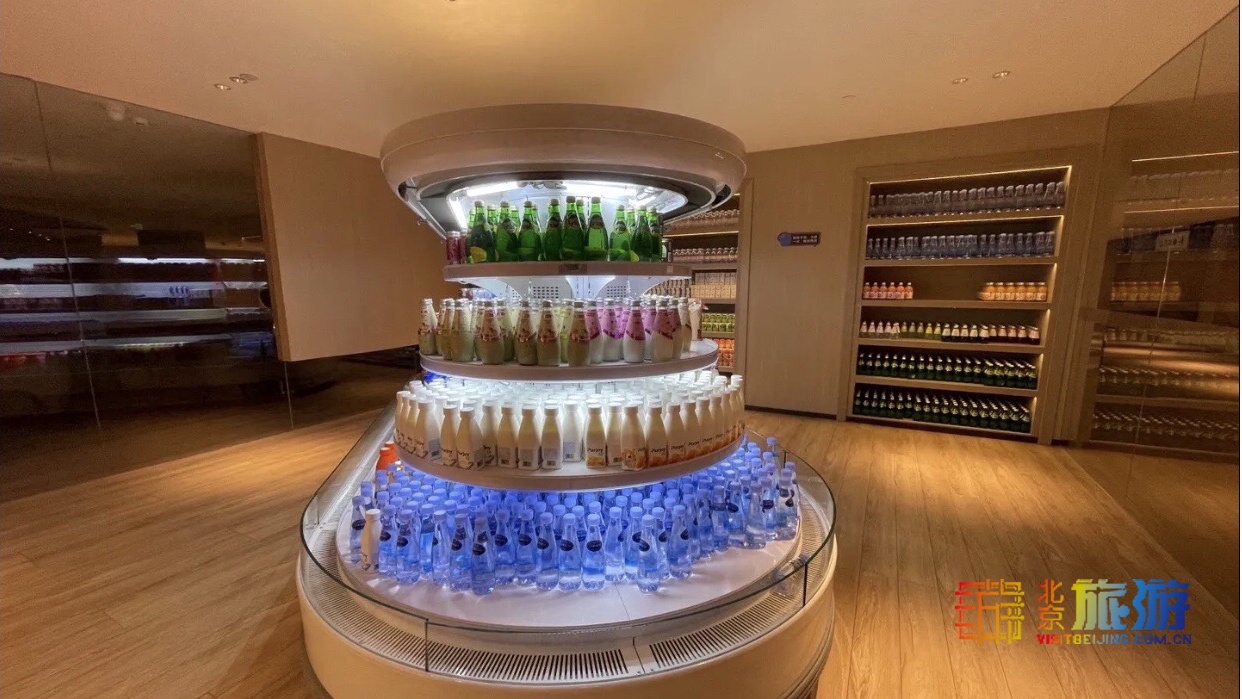 温暖天气泡温泉,冬季日式露天温泉