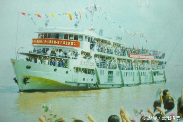长江客轮老照片,长江客轮老照片南通