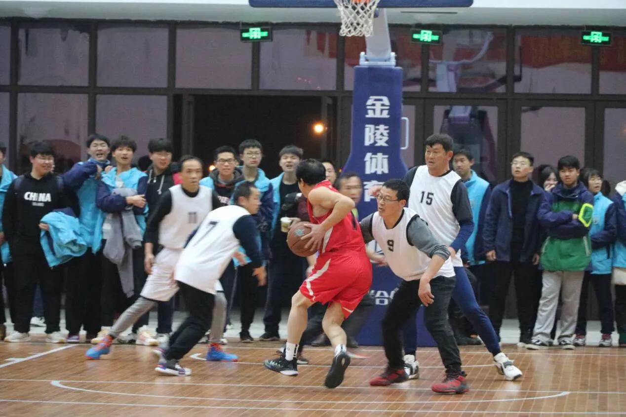 弦歌不辍芳华永续,弦歌不辍薪火相传诗句