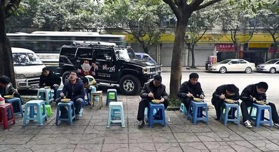 一两包子等于多少克,一两三个的包子多重