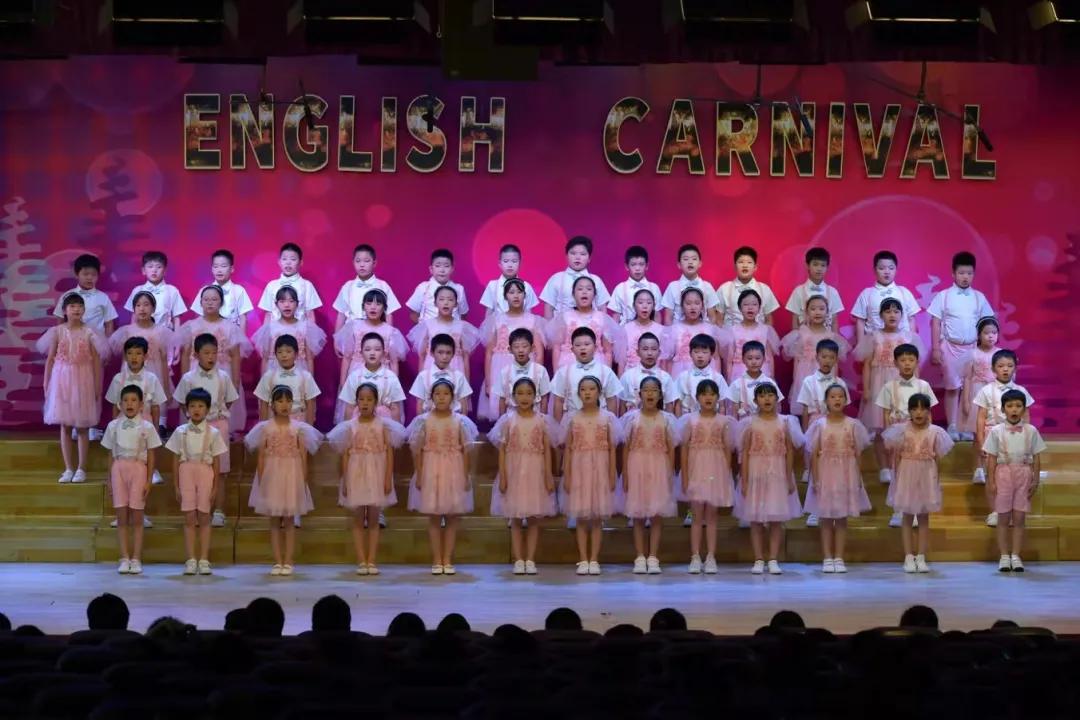 左手国学，右手英语，中杉学校真不一般