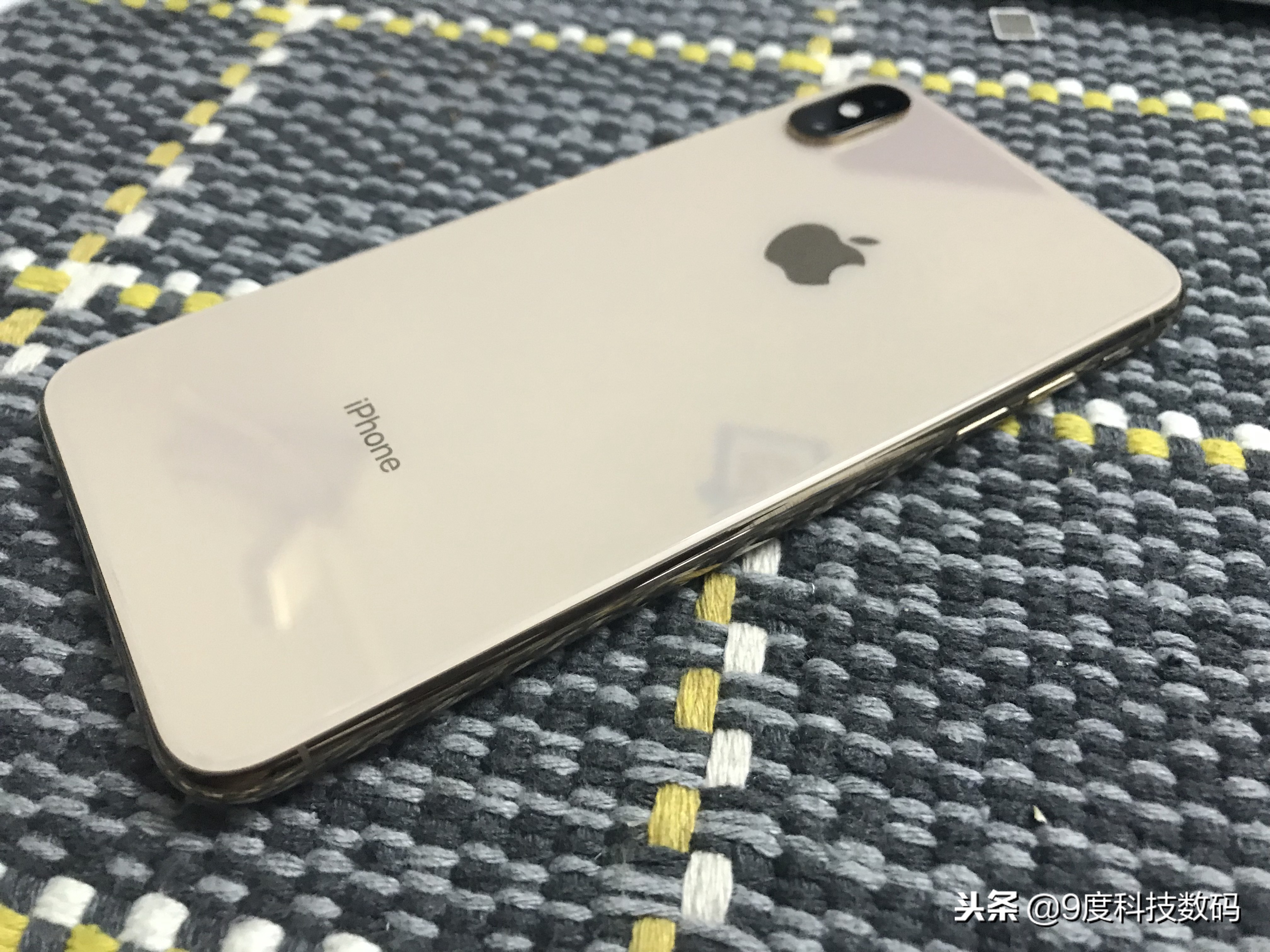 美版有锁xsmax自动解锁了吗,美版iphonexsmax有锁机怎么解锁