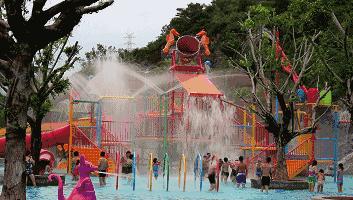 很美的天然溶洞温泉,清澈见底的自然岩洞温泉